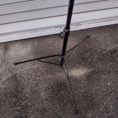 観音寺 譜面台 折り畳み式 軽い物の置き場所に スマホ タブレット置きに 中古品の画像