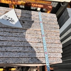 御影石　600角　オレンジ系　の画像