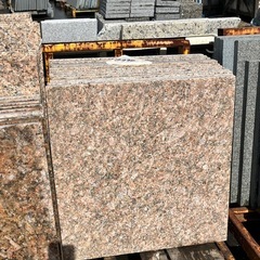 御影石　600角　オレンジ系　の画像