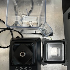 引き取り限定【美品】早い者勝ち、業務用Blendtecブレンダー ミキサー ブレンドテック、スムージー機械の画像