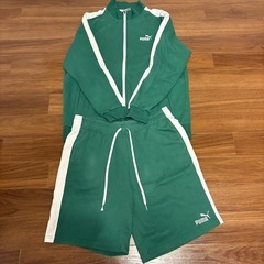 ジャージセットアップの画像