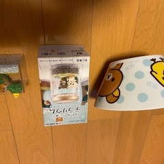 リラックマの器とおもちゃ。の画像
