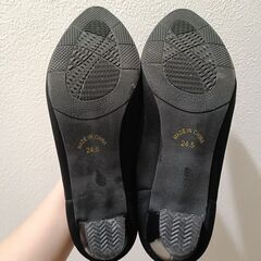 太めヒール　防水パンプス　24.5cmの画像