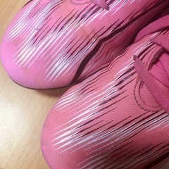 サッカースパイクPUMAウルトラプレイ　HG +MID107778 ピンクカラー PUMAの画像