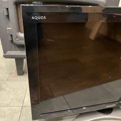 SHARP AQUOS 32型　液晶テレビの画像