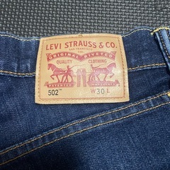 【Y00041】Levi's（リーバイス）デニムパンツ　クロップドパンツ　502　W30の画像