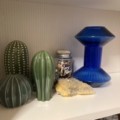 IKEA イケア　ブルーの花瓶の画像