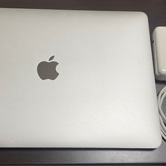 Apple MacBook Pro 2017 i5 8GB 256GBの画像