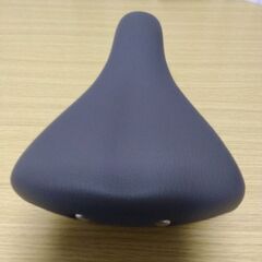 自転車　サドル　グレーの画像