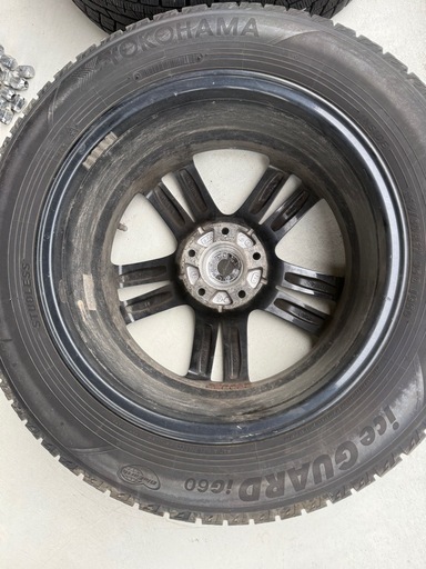 17インチスタッドレスタイヤ　215/60 R 17