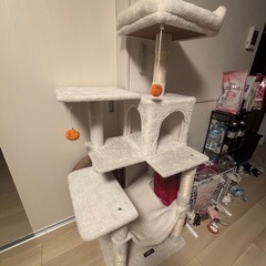 【美品】キャットタワー　ホワイトの画像