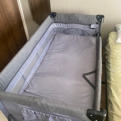 ベビーベッド 折りたたみ の画像
