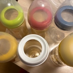 哺乳瓶（乳首なし）の画像
