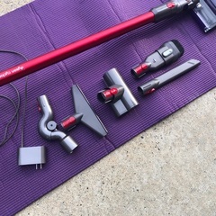 ダイソン dyson cyclone v10 fluffy+ ※バッテリー稼働時間30分（エコモード）の画像