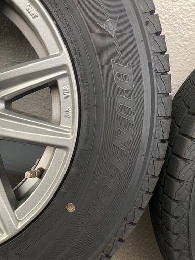 ジムニーシエラ　スタッドレスタイヤ 4本セット 195/80R15 ホイール付き