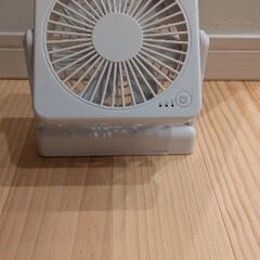 卓上ファン　2こ　車中泊やキャンプなどにの画像