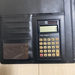 【決まりました】計算機付きブラッククリップボード A4対応の画像