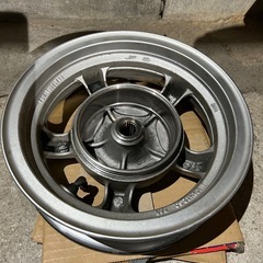 スズキアドレス125リヤホイールの画像