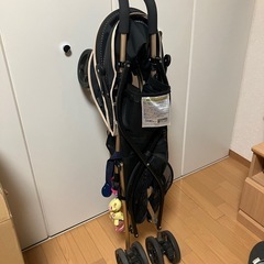 折りたたみ式 ブラック ベビーカー(バギー)の画像
