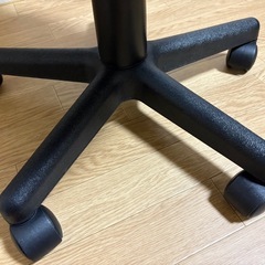 オフィスチェア　メッシュ　赤（ボルドー）の画像