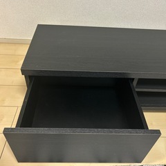 テレビ台 クールなブラックの画像