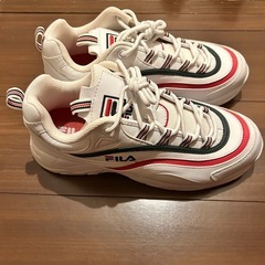 FILA メンズ ホワイト/レッド /グリーン スニーカーの画像