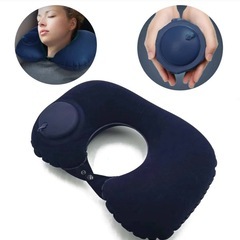 ネックピローとカップホルダーの画像