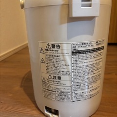 電気ポットの画像
