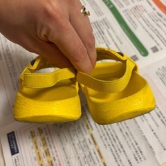 15/15.5㎝　H&M　サンダルの画像