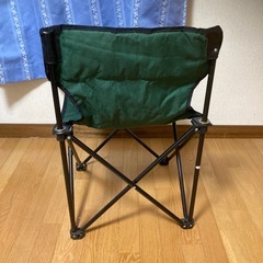 無料　折りたたみ椅子　アウトドア用の画像