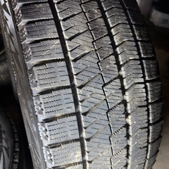 中古スタッドレスタイヤ BS VRX2 225/45/18の画像