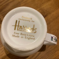 ハロッズ　Harrods コップ２つの画像