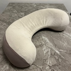 エルゴベビー　授乳クッションの画像