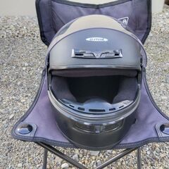 フルフェイスヘルメット 57-60cm e-met 黒 バイク 2020年製 オンロードの画像