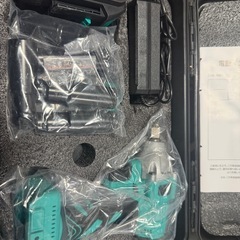 21V インパクト　新品　バッテリー2個付きの画像