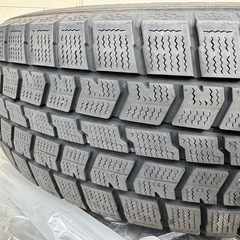 215/65R16 スタッドレス
の画像