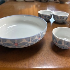 有田焼四郎窯 大鉢と小鉢のセットの画像