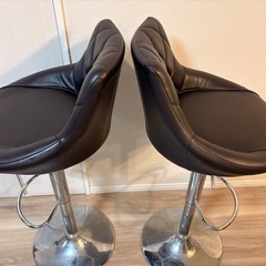 【受け渡し予定者確定済み】ハイチェア ２脚セットの画像