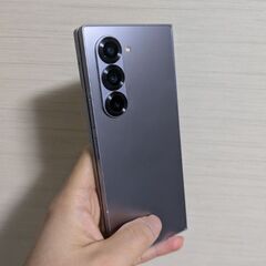 未使用に近い SAMSUNG GALAXY ZFOLD 6の画像