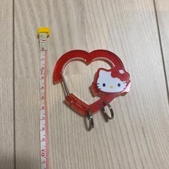 サンリオ カラビナ　キャラクター大賞第3 カラフルハート　キティの画像