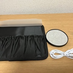 【美品】LEDライト付きメイクボックス✨ミラー・ブラシ収納付きの画像