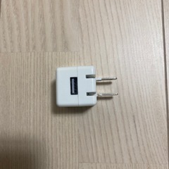 ロジテック　ELECOM USB 充電器の画像
