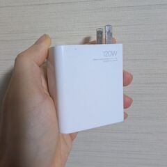 Xiaomi 13 Pro ＋ 純正120W充電器 ＋ 保護ケース2個付きの画像