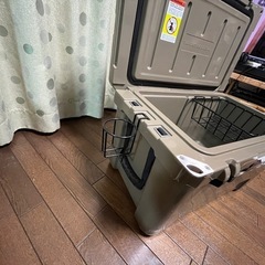 タラスブルバ　クーラーボックス42L
の画像