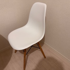 イームズ　テーブルチェアーセットの画像