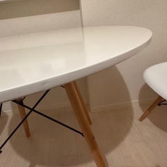 イームズ　テーブルチェアーセットの画像