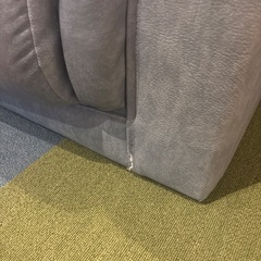 皮革ソファ。犬ありのためほつれ・破れありの画像