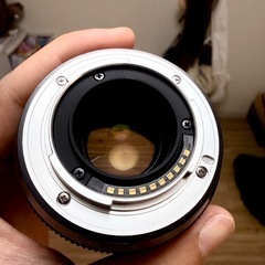 新品。Fujifilm XF 35mm F1.4 R レンズの画像