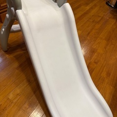 すべり台の画像