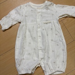 赤ちゃん　ロンパース　4枚の画像